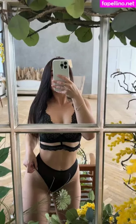 Mollyloveyou OnlyFans Thumbnail #dnJhxWk2BM