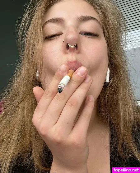 Mollymaeishigh OnlyFans Thumbnail #P3n1lgURi2