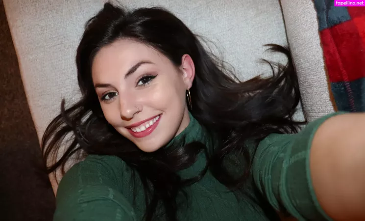 Mollymaeve OnlyFans Thumbnail #iYKGRa7Gub
