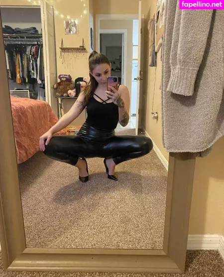 Mollymaeve OnlyFans Thumbnail #roCownFELw