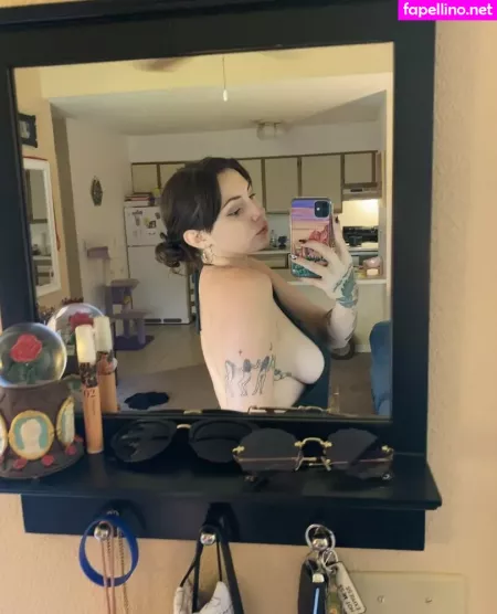 Mollymaeve OnlyFans Thumbnail #tiU2d5IdUy