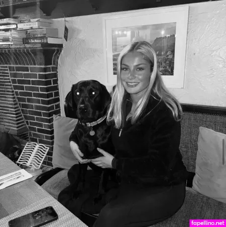 Mollymercedes 1 OnlyFans Thumbnail #oGzRTYoDg2