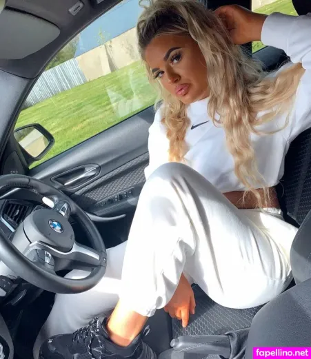 Mollymullanx OnlyFans Thumbnail #i1lMpt08ii