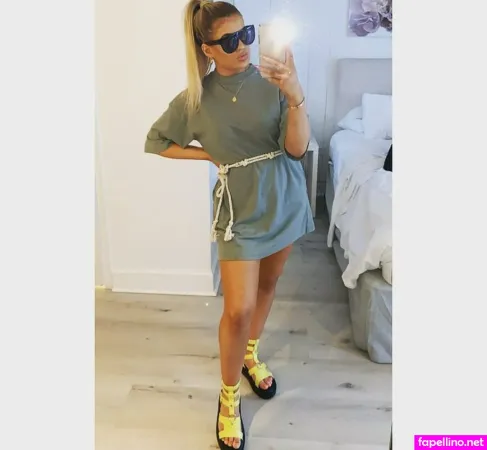 Mollymullanx OnlyFans Thumbnail #uiqUfanVyw