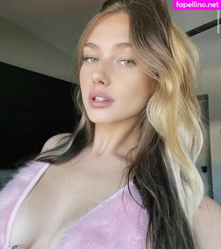 Mollyomaliamollyomaliaaa OnlyFans Thumbnail #ncC9n7L7Be