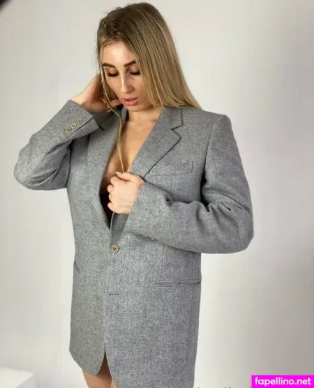 Mollypillows OnlyFans Thumbnail #AH3fZnFhhw