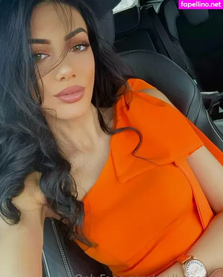 Mollyrossee OnlyFans Thumbnail #6CavxM6Bf6