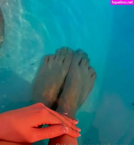 Mollyrossee OnlyFans Thumbnail #WBVwSnAsjy