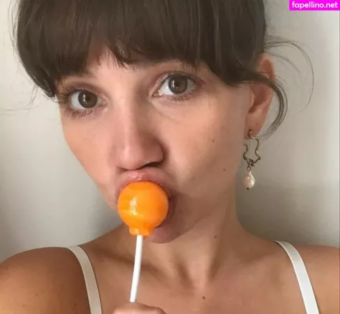 Mollysbloomers88 OnlyFans Thumbnail #LOzDEkDJzV
