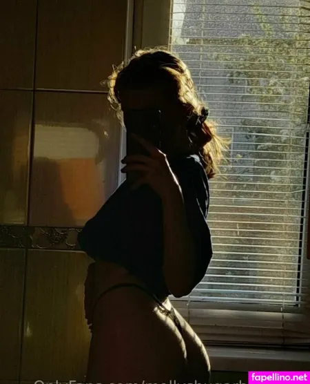 Mollyshugarbabyfree OnlyFans Thumbnail #1LEo2xsq9Z