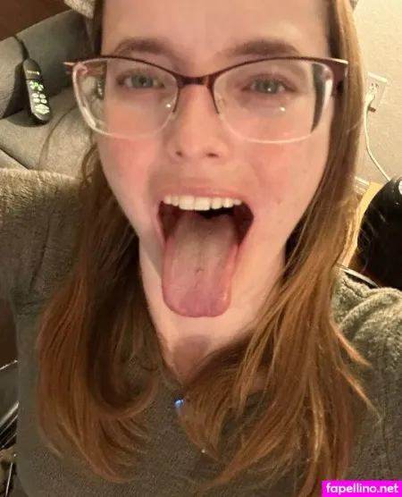 Mollysnowcone 1 OnlyFans Thumbnail #GMhwJi2IJ9