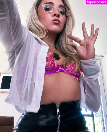 Mollyspoilme OnlyFans Thumbnail #4oLbGhe15W