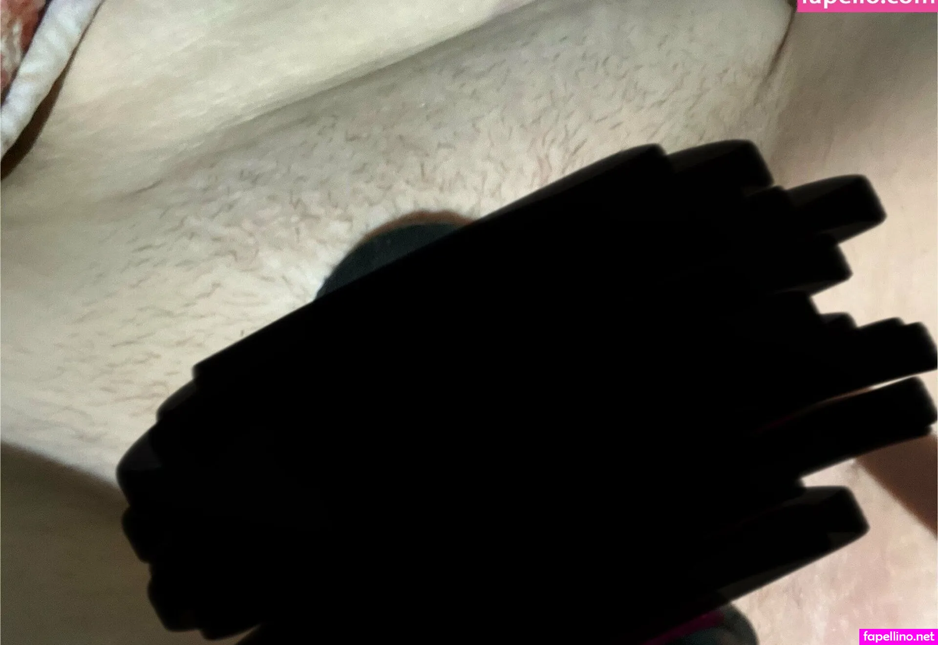 mememewut, mollyv96 Nude Leaked OnlyFans Photo #hX16Z5SuOR