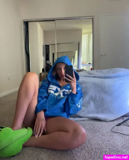 Mollyxmoore 1 OnlyFans Thumbnail #I6I8r8llc0