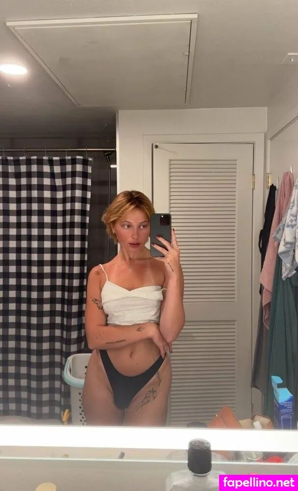 molly.moore, mollyxmoore Nude Leaked OnlyFans Photo #S0SRFVGEMn