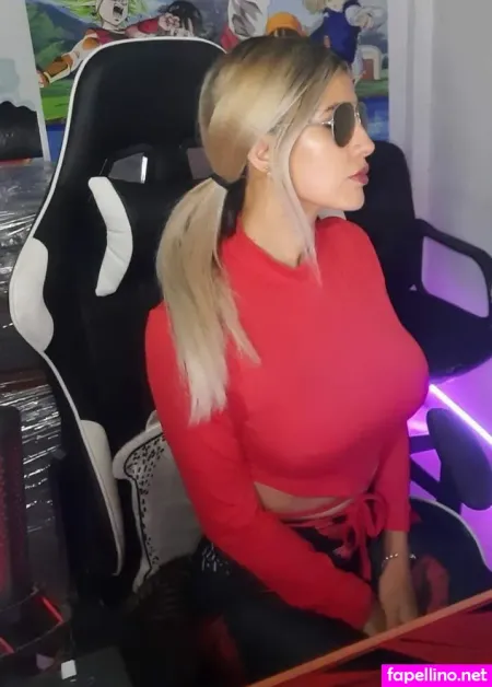 Molyplay OnlyFans Thumbnail #F7u1rgS0tT