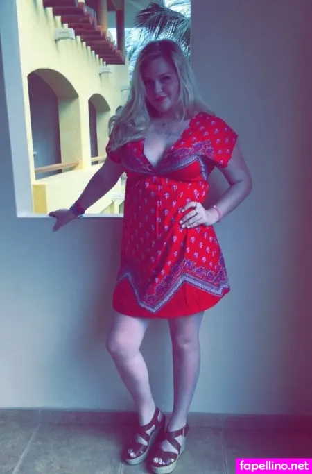 Mom Gonewild69 OnlyFans Thumbnail #gjm4MQ1l5n