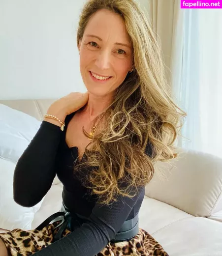 Mom74fashion OnlyFans Thumbnail #VpqxkbFAmB