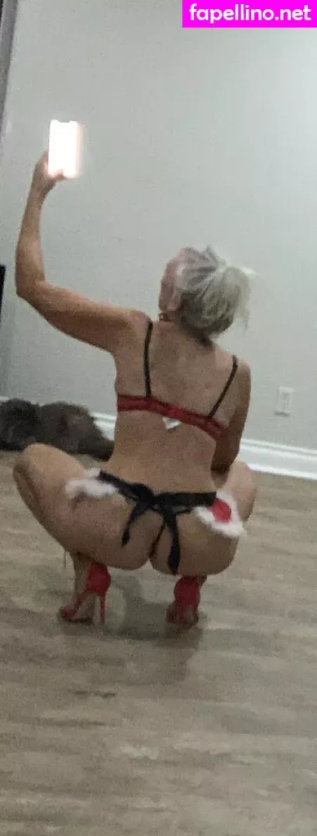 Momanddaughter OnlyFans Thumbnail #4HbCnt5GWk