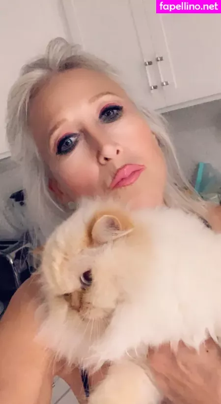 Momanddaughter OnlyFans Thumbnail #Ub5oHzsoDr