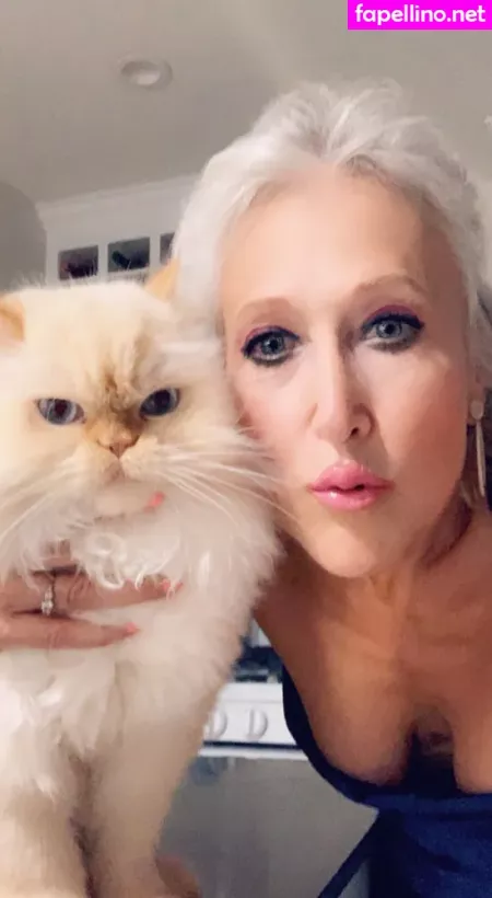 Momanddaughter OnlyFans Thumbnail #WI4a7TRJLw