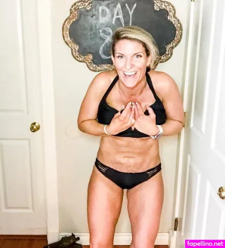 Mombod81 OnlyFans Thumbnail #SmGqmGC6dY