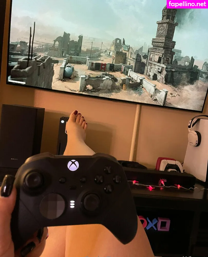 momiifeet, mommiiieee Nude Leaked OnlyFans Photo #rRR0bwbCWX