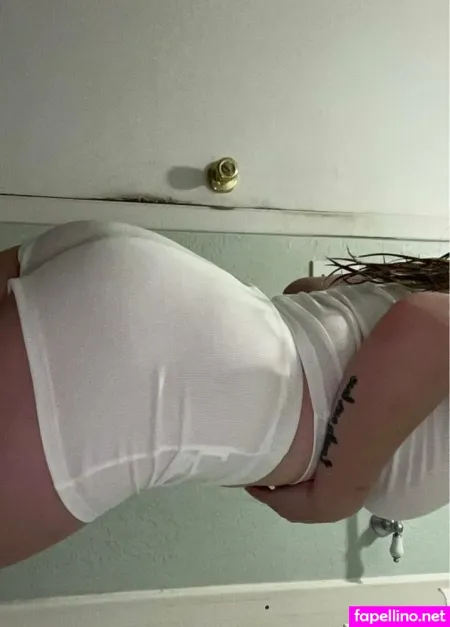 Mommakk33 OnlyFans Thumbnail #uUoFwMngQU