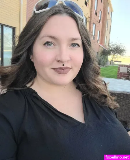Mommaof OnlyFans Thumbnail #16Iwz8p19g