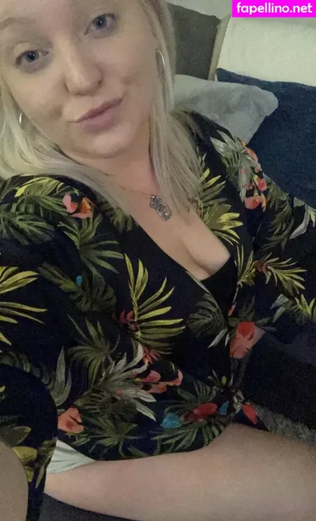 Mommithiccc OnlyFans Thumbnail #U1AfMfKRYw