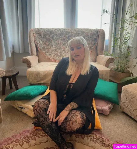 Mommybonniefree OnlyFans Thumbnail #lUhNt1KWNm