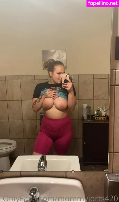 Mommyjorts420 OnlyFans Thumbnail #f0vdYQf92R