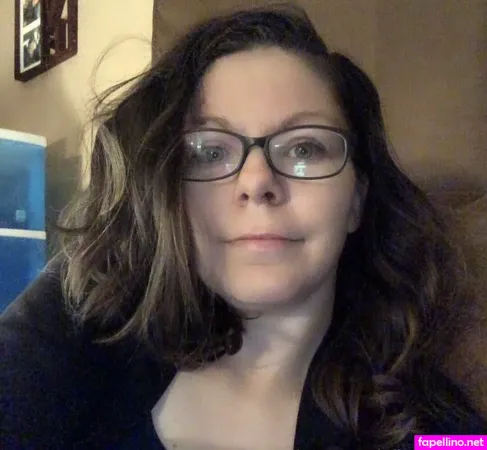 Mommykelly89 OnlyFans Thumbnail #nU0xC1MBNI