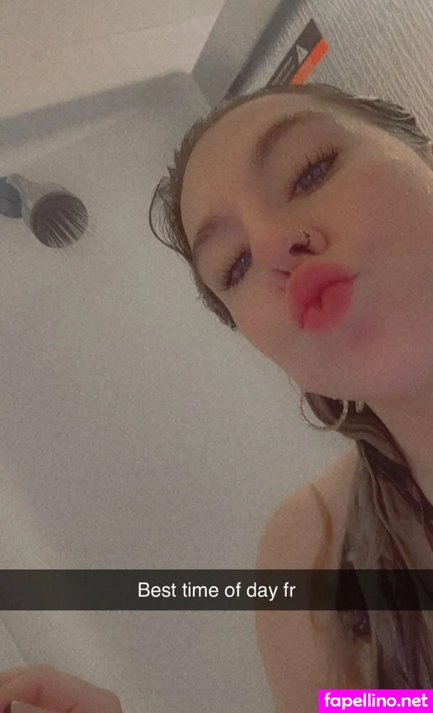 misslilstrutz, mommymarie32 Nude Leaked OnlyFans Photo #K14cwpRYmy