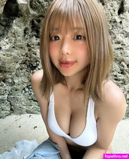 Momo F OnlyFans Thumbnail #wm0D1cu7mS