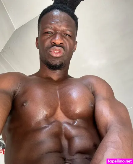 Momo97naturale OnlyFans Thumbnail #t3djHmuvGA