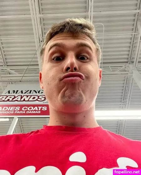 Momocam OnlyFans Thumbnail #LKMeB4eYEo