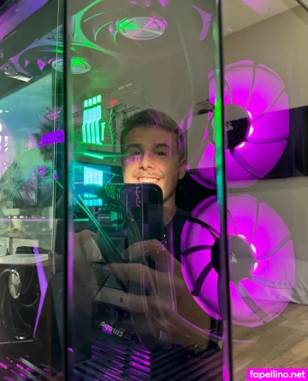 Momocam OnlyFans Thumbnail #XtnJPohChA