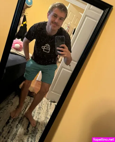 Momocam OnlyFans Thumbnail #geHSSk6oby