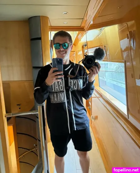 Momocam OnlyFans Thumbnail #rdIpH7f3i3