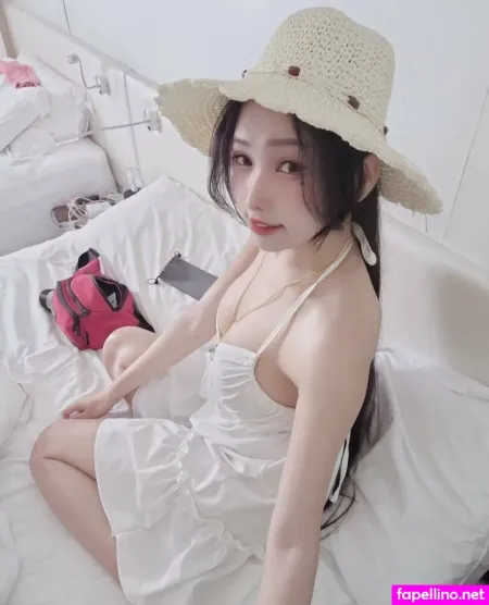 Momocat 0w0 OnlyFans Thumbnail #Ecj4nwUJdI