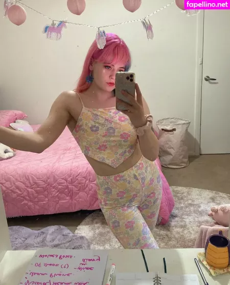 Momocoloured OnlyFans Thumbnail #qAOQriRrw5