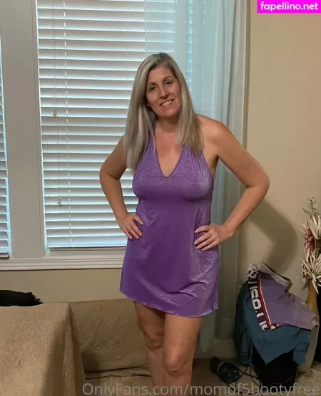 Momof5booty OnlyFans Thumbnail #3TRWLzrF21