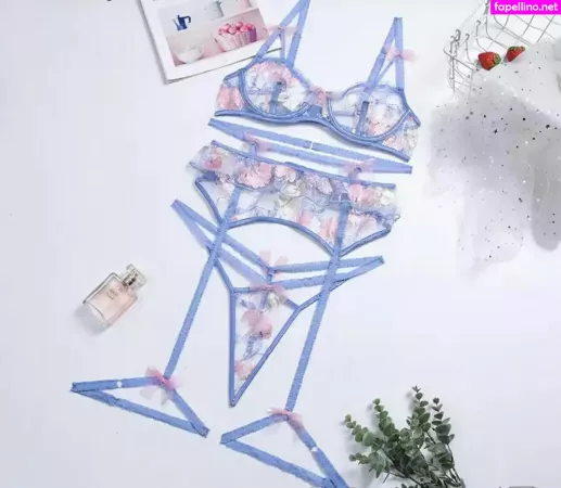 Momokimlee OnlyFans Thumbnail #VfBp9Z2z5g