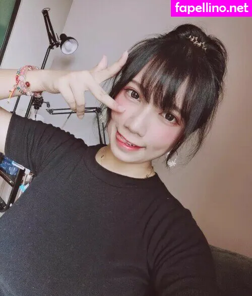 momo520xoxo, momoko.xoxo, momoxoxo0v0 Nude Leaked OnlyFans Photo #HyU99vsZJZ