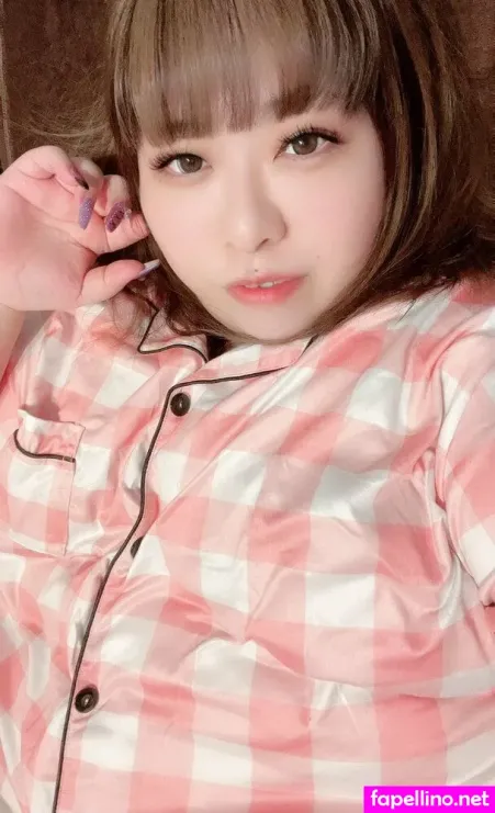 Momom0 Momochan OnlyFans Thumbnail #MDinNs2xdO
