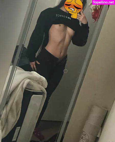 Momome03 OnlyFans Thumbnail #EC9iyA5twq