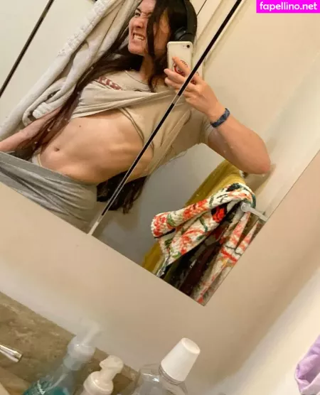 Momome03 OnlyFans Thumbnail #GvuG21GYlT