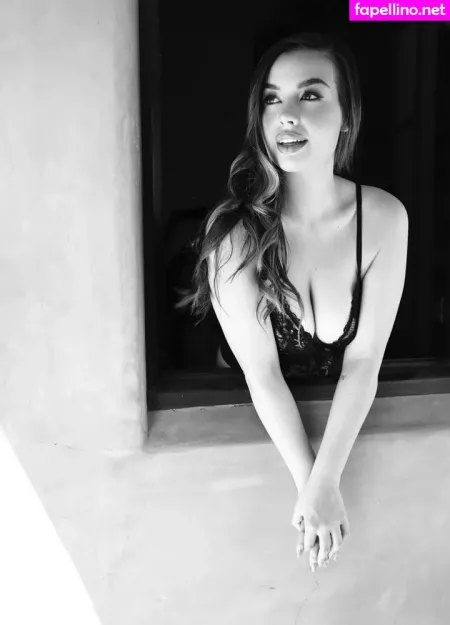 Momoneyyymoprobzzz OnlyFans Thumbnail #2zHmwvJyOu