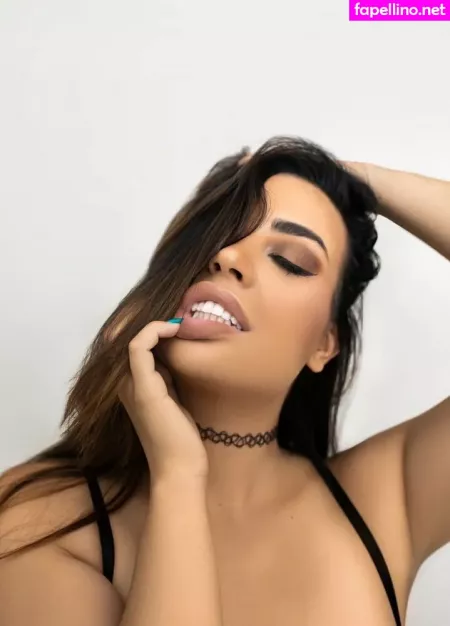 Momoneyyymoprobzzz OnlyFans Thumbnail #XgnGo5ekZO